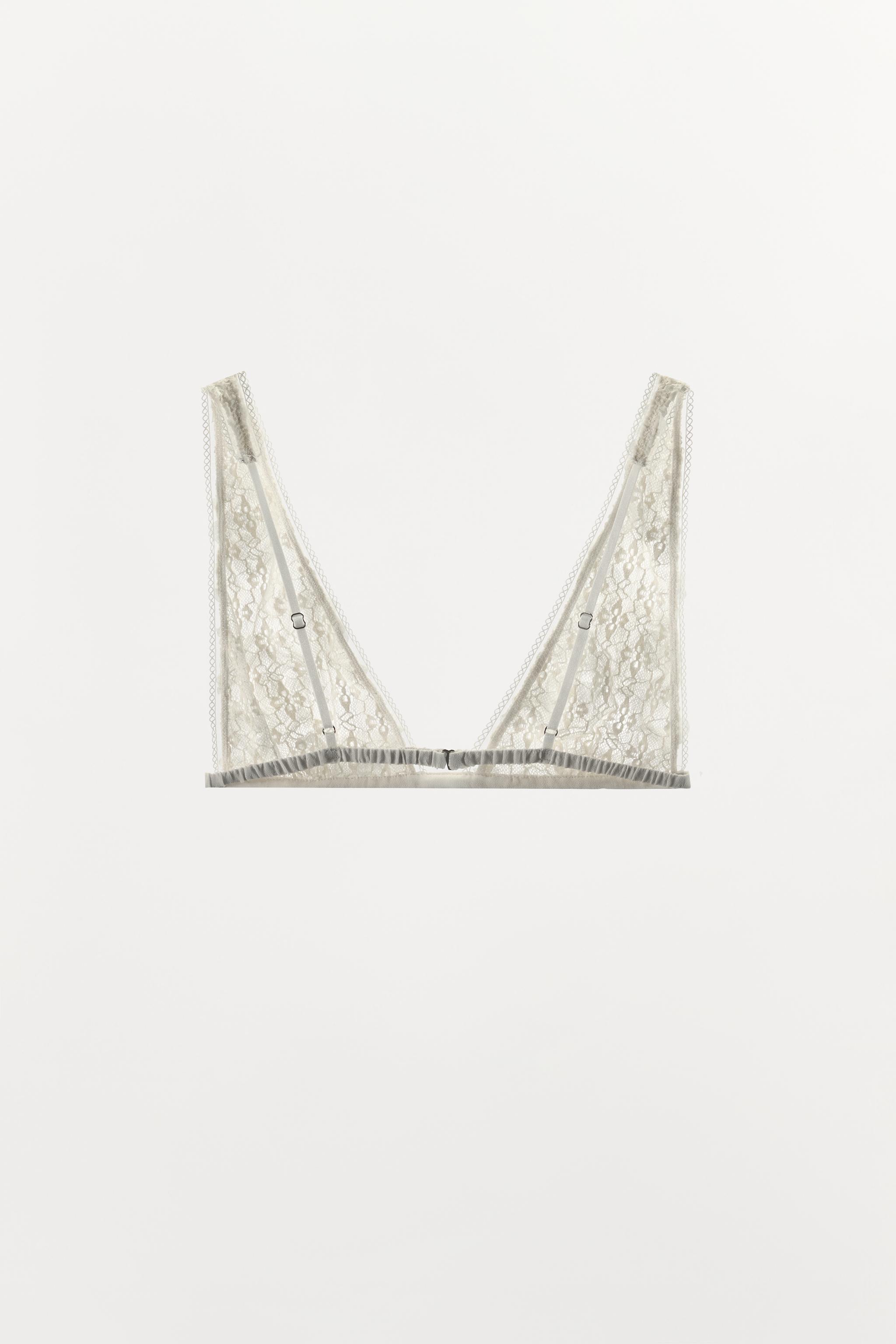 EMBOSSED LACE TRIANGLE BRA
